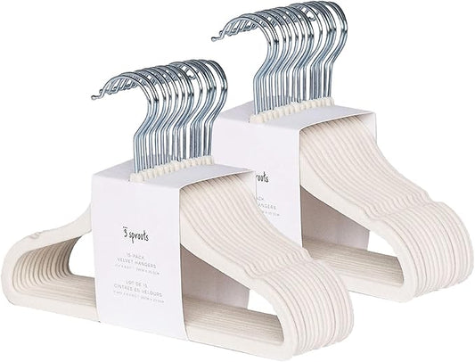 3 Sprouts Velvet Baby Hangers, Non Slip Slim, Cream, 30 Pack | Non-slip velvet, Notched shoulders, 360-degree swivel hook, 11.75 x 8 in, Infant and toddler clothes, Soft colors for nursery by 3Sprouts