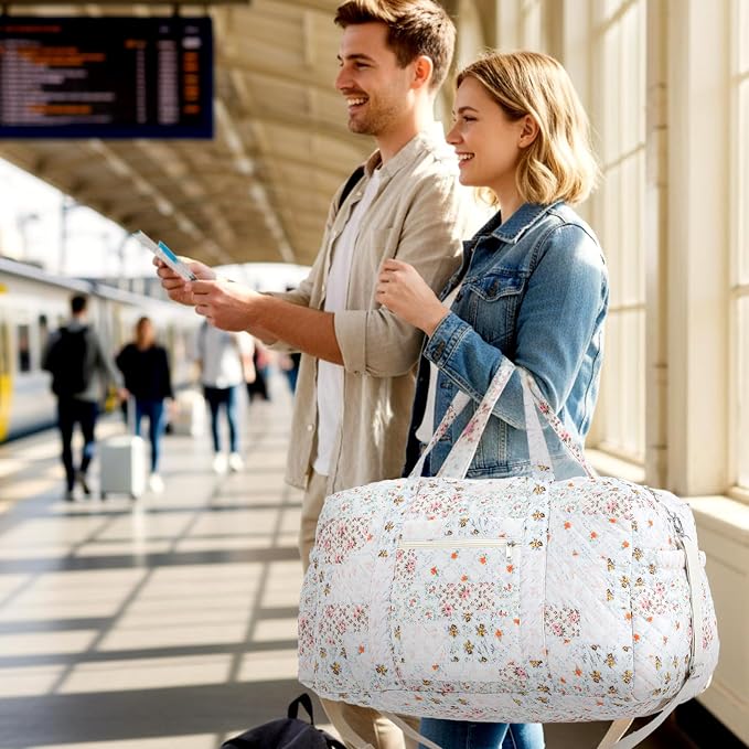 Dansydaisy Large Quilted Travel Duffle Bag for Women Floral Portable Gym Weekender Bag with Zipper Pockets Workout Grocery Pouch Duffle Gift Pouch for Work(Light Colored Spliced Floral) - Image 4