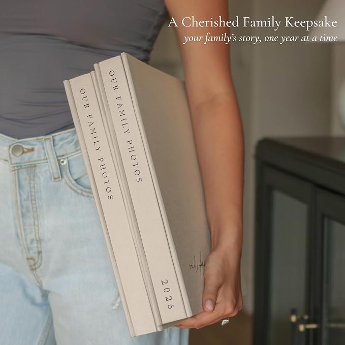 Family Photo Album 4x6 Pictures Large Linen Picture Book | 400 Horizontal & Vertical Pockets - Personalized Scrapbook Memory Book For Baby, Kids, Vacation, Couples, Anniversary - Image 8