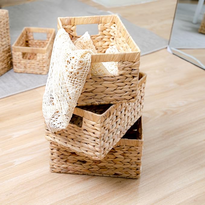 M4DECOR Water Hyacinth Storage Baskets, Wicker Storage Basket with Handles, Woven Baskets for Storage, Pantry Storage Baskets for Kitchen Organizers and Storage Pantry (2 Packs Medium) - Image 6